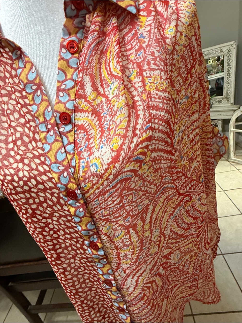 JODIFL Red Multi-Print Boho V-Neck Tunic  Size: Medium - Picture 4 of 7